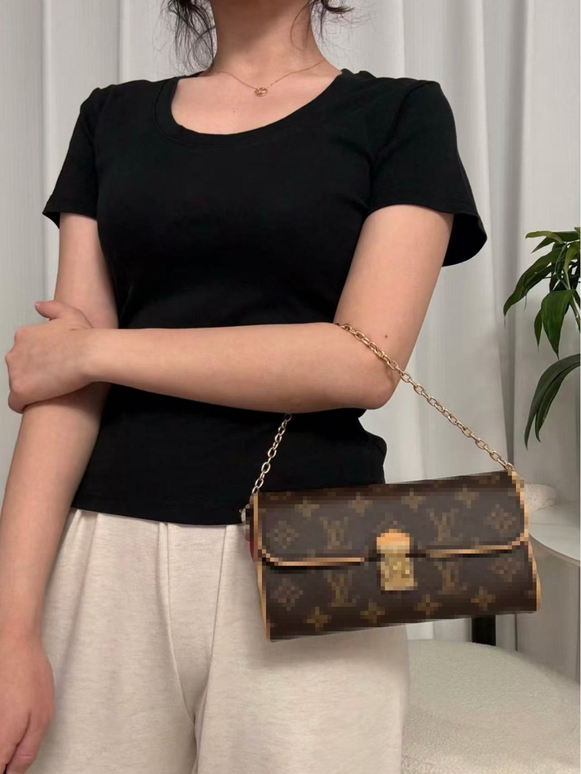 Shipment of Sand-Colored Camille Baguette Bag, Underarm Bag, Shoulder