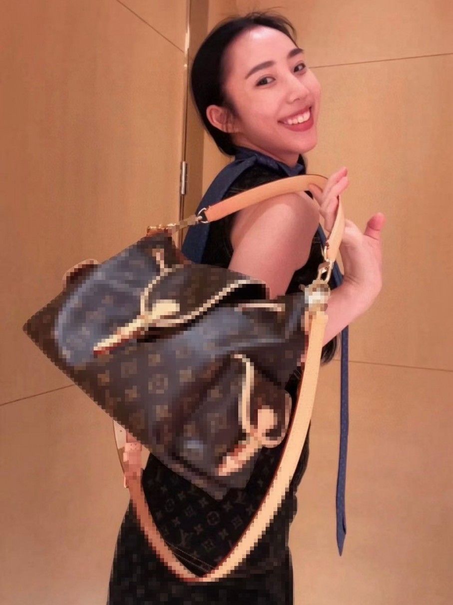 2026 New Women's Bag, Daily Fashion Versatile Monogram Bag with Double Shoulder Straps, Large Capacity Shoulder Bag, in Stock
