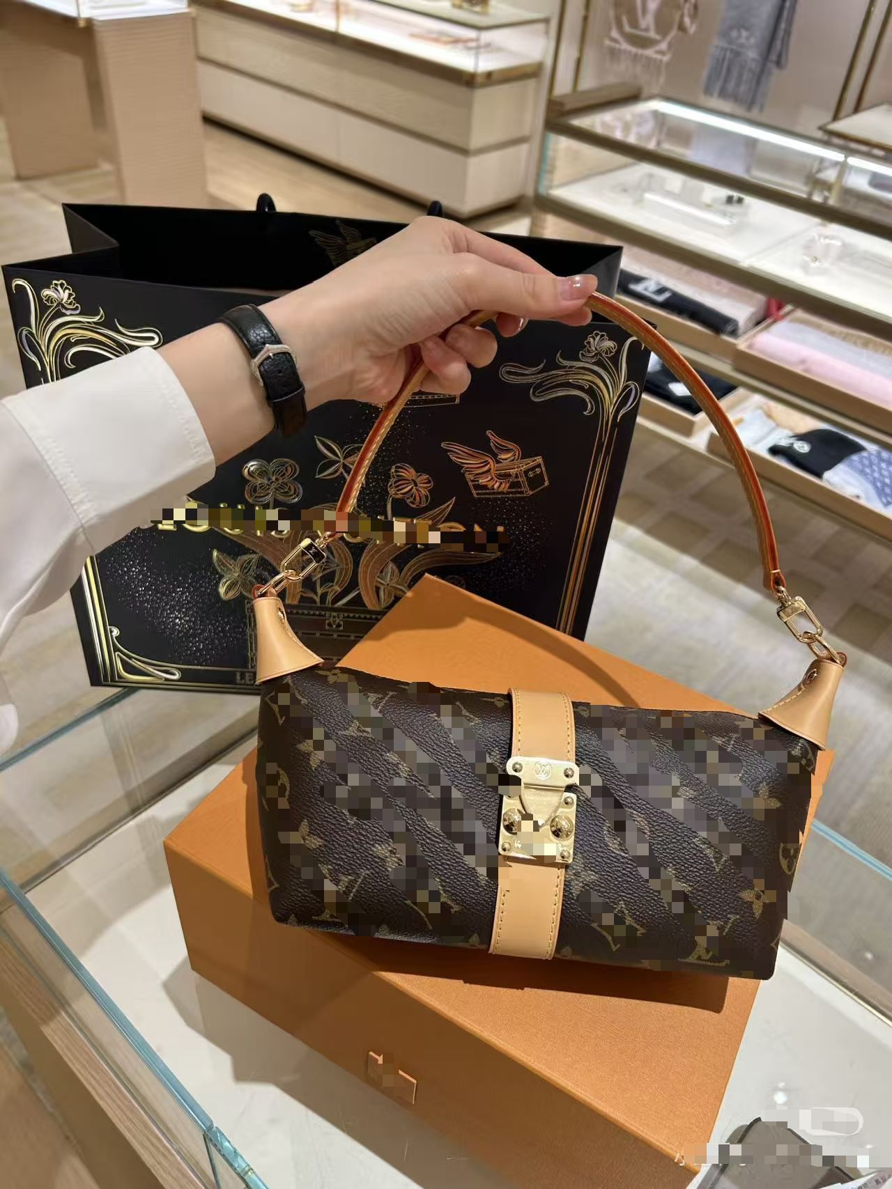 2026 New Foreign Trade Trendy Lunchbox Bag with a High-End Feel, Fashionable Underarm Handbag, Stylish Shoulder and Crossbody Bag Wholesale detail image