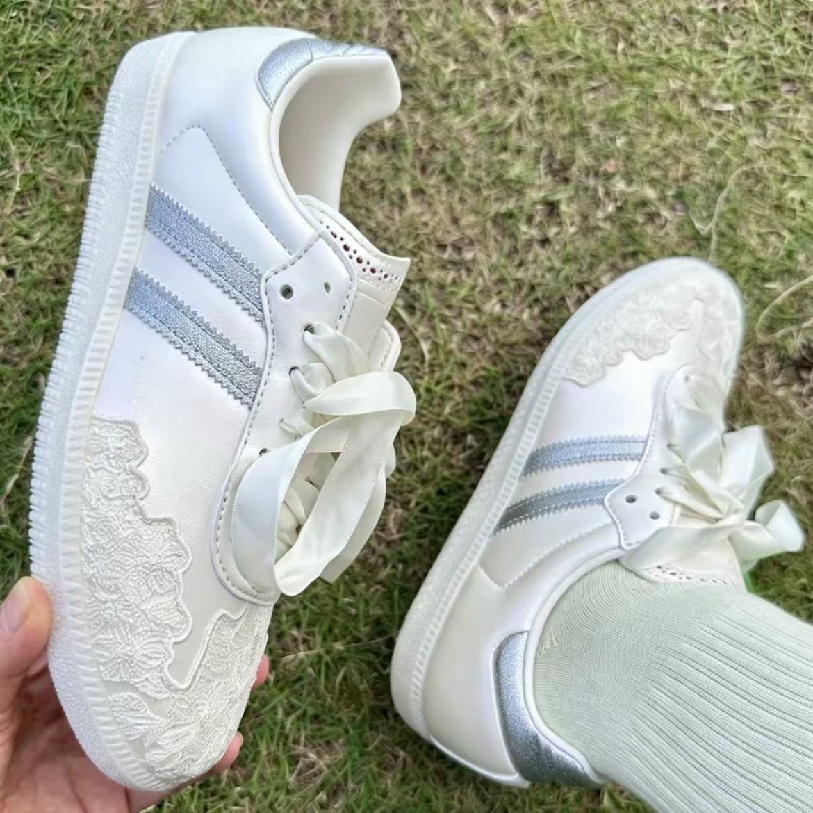 New Model Sam Og Valentine's Day Edition Comfortable Fit German Training Shoes Women's Chalk White Hp3658 36-