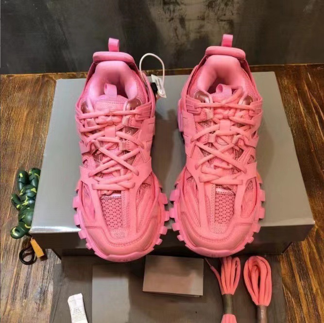 Light Luxury Paris 3.0 Family Third Generation Trendyy Sneaker Tess Couple Jogging Shoes Outdoor Men's and Women's Concept Shoes