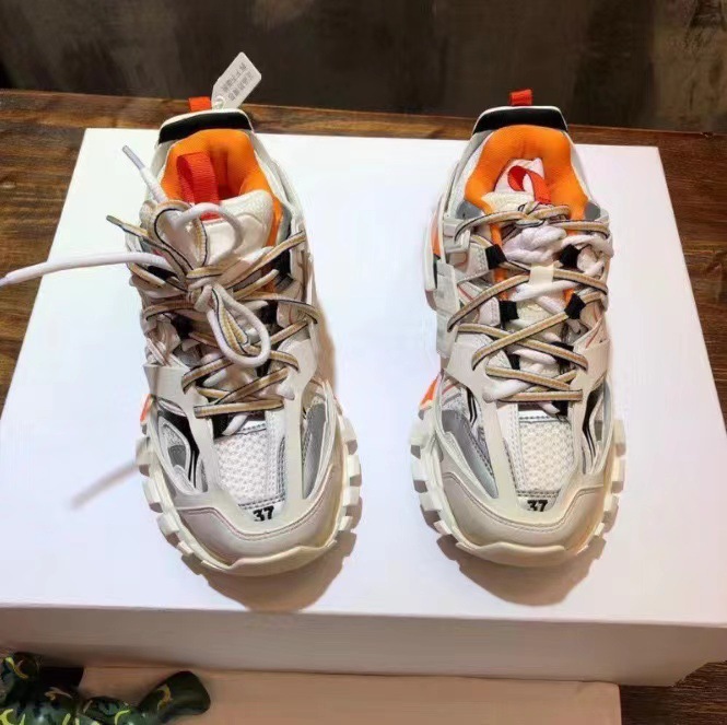 Light Luxury Paris 3.0 Family Third Generation Trendyy Sneaker Tess Couple Jogging Shoes Outdoor Men's and Women's Concept Shoes