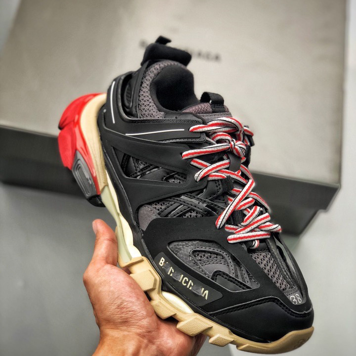 Light Luxury Paris 3.0 Family Third Generation Trendyy Sneaker Tess Couple Jogging Shoes Outdoor Men's and Women's Concept Shoes