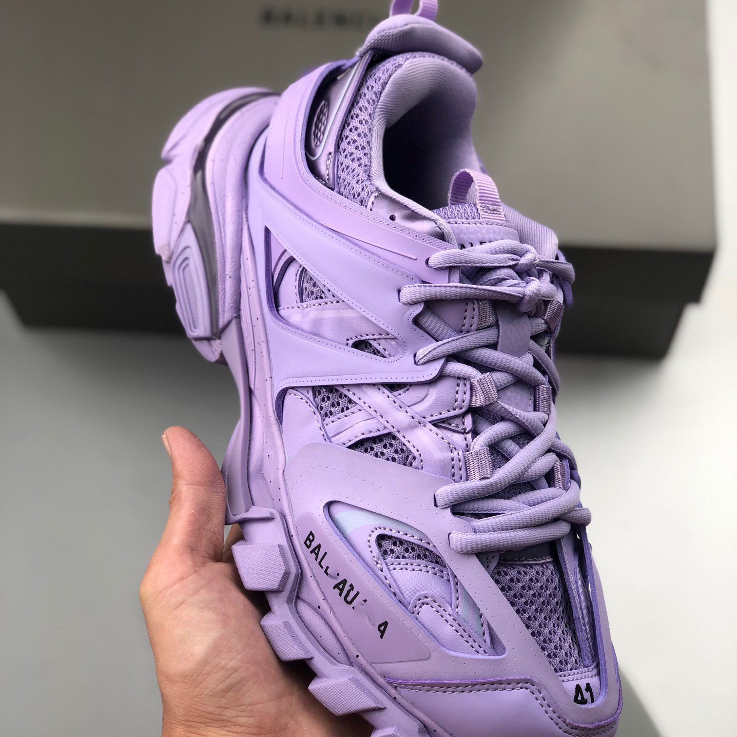 Light Luxury Paris 3.0 Family Third Generation Trendyy Sneaker Tess Couple Jogging Shoes Outdoor Men's and Women's Concept Shoes