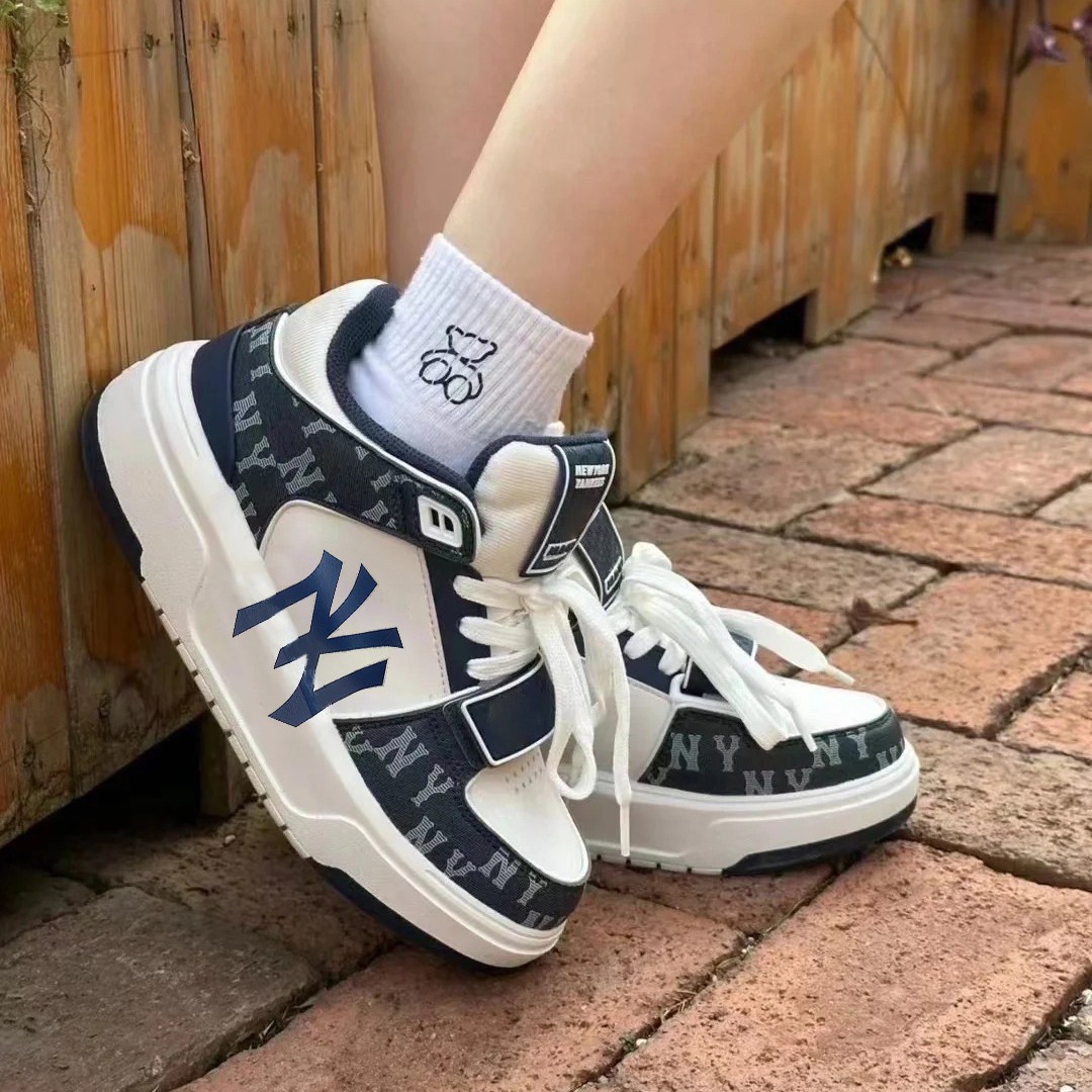 Has Arrived in the Physical Store, Quality Yankees Men s Shoes