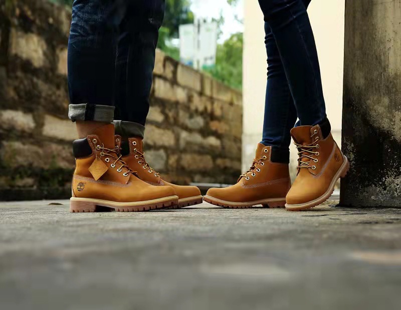 Tough and Durable Pu Tian Tianbo Leng Large Yellow Boots 10061W detail image