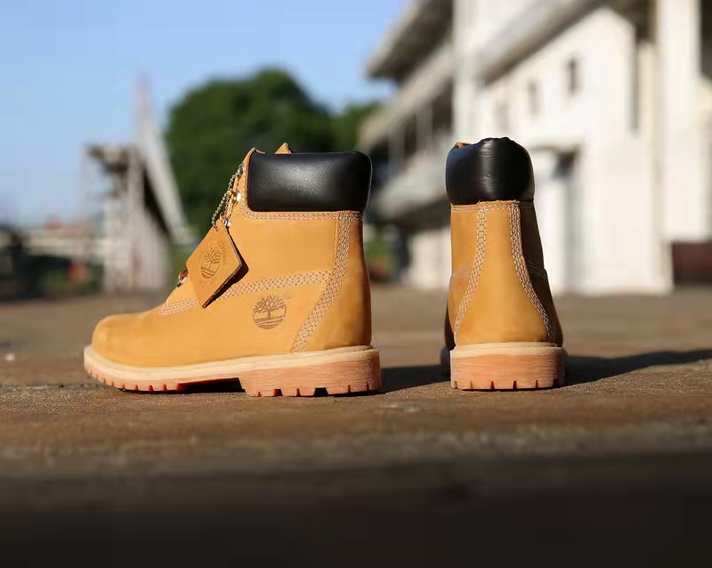 Tough and Durable Pu Tian Tianbo Leng Large Yellow Boots 10061W detail image