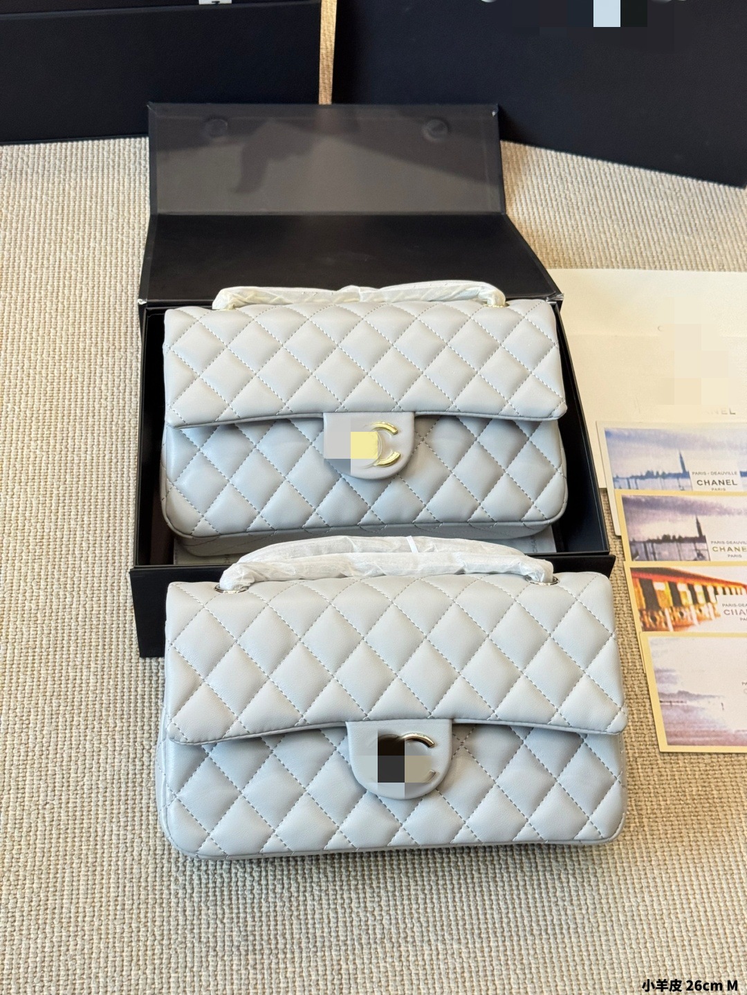 Handbag detail image